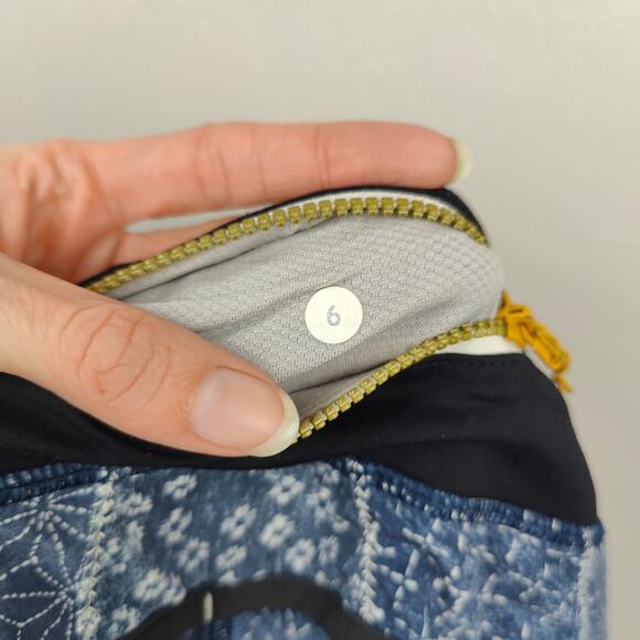 Lululemon Speed Shorts Womens 8 Blue Sashiko Inkwell Lined Running Swift - Picture 7 of 8